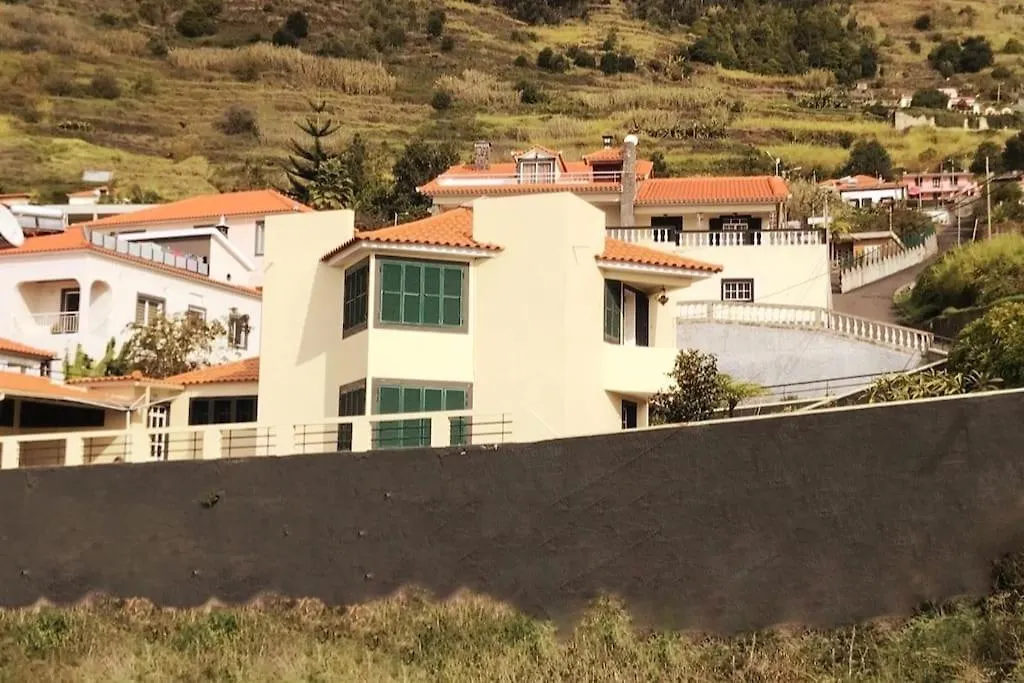 Bnb Bananatree House Arco da Calheta  Villa